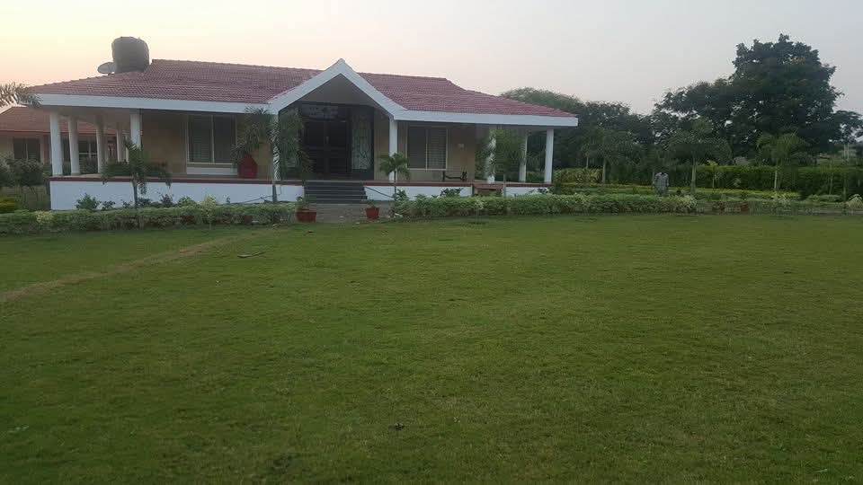 Modern Indian Farmhouse Design by AMR BuildScape